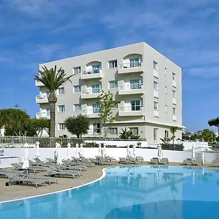 Sunrise Gardens 4*
