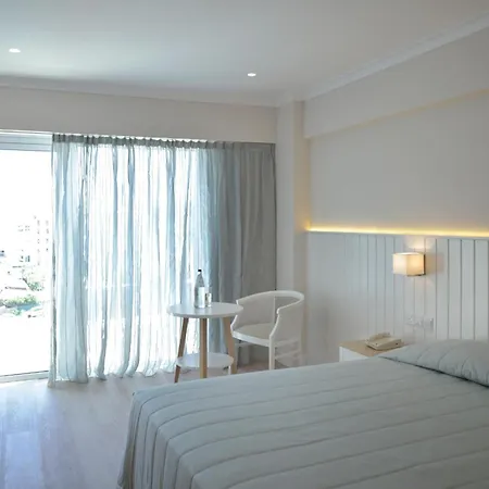 Hotel Sunrise Gardens 4*