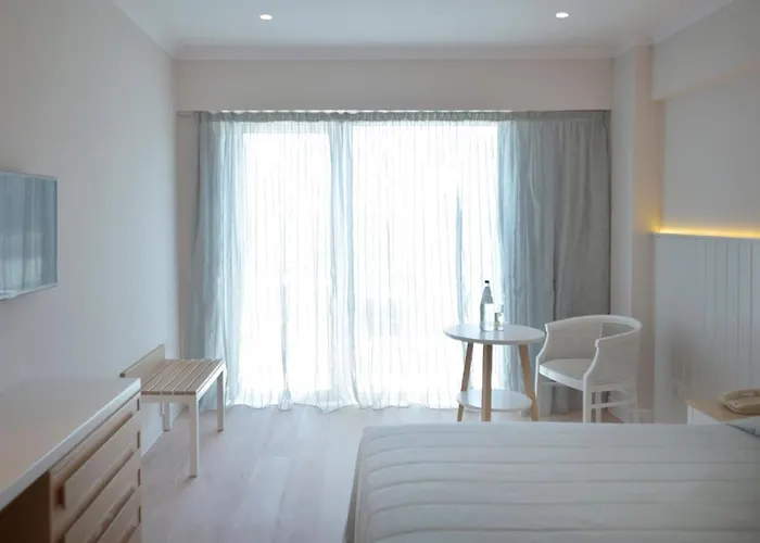 Sunrise Gardens 4* Protaras