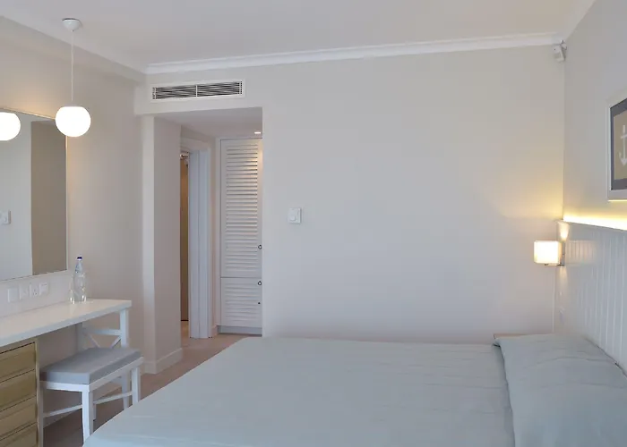 Hotel Sunrise Gardens 4*