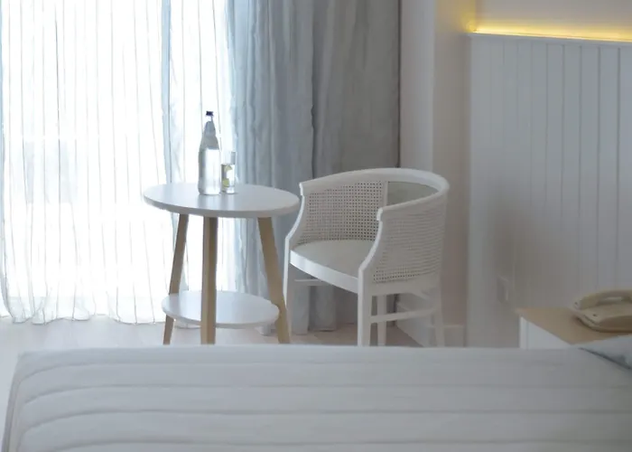 فندق Sunrise Gardens 4*